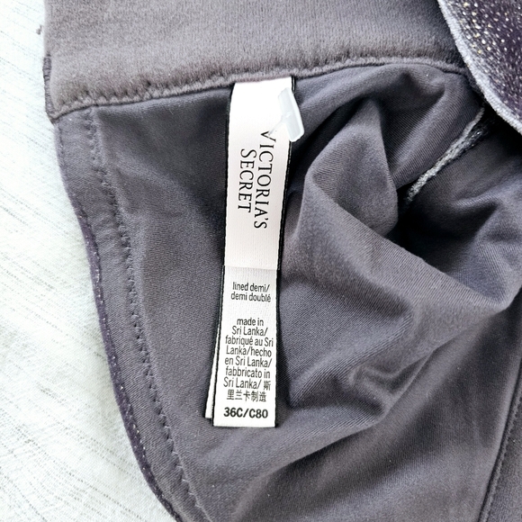 Victoria's Secret Glitter Velvet Body By Victoria Lined Demi Bra Top Size 36C - Picture 4 of 4